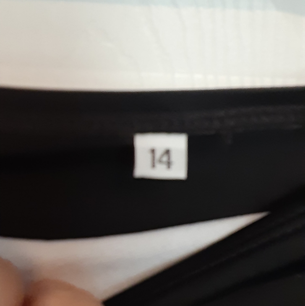Speedo Black & White Tankini - Picture 3 of 8